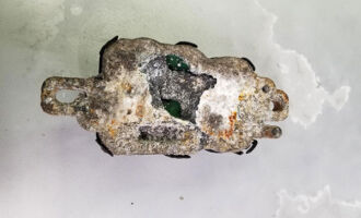 Aluminum mounted to steel, chemistry at work